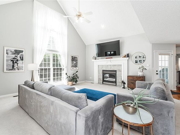 4th image of 57 Allison Dr