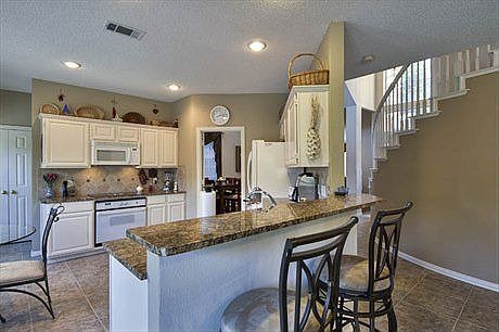 3rd image of 315 Riverwalk Ln