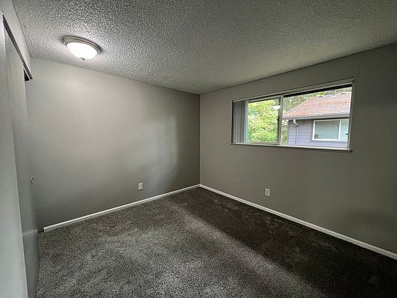2nd image of 911 SE 187th Ave APT 107
