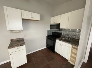 909 Alametos, San Antonio, TX 78201