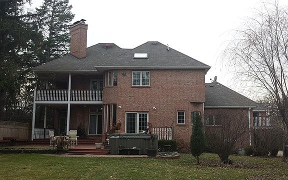 3rd image of 9339 Oak Park Ave
