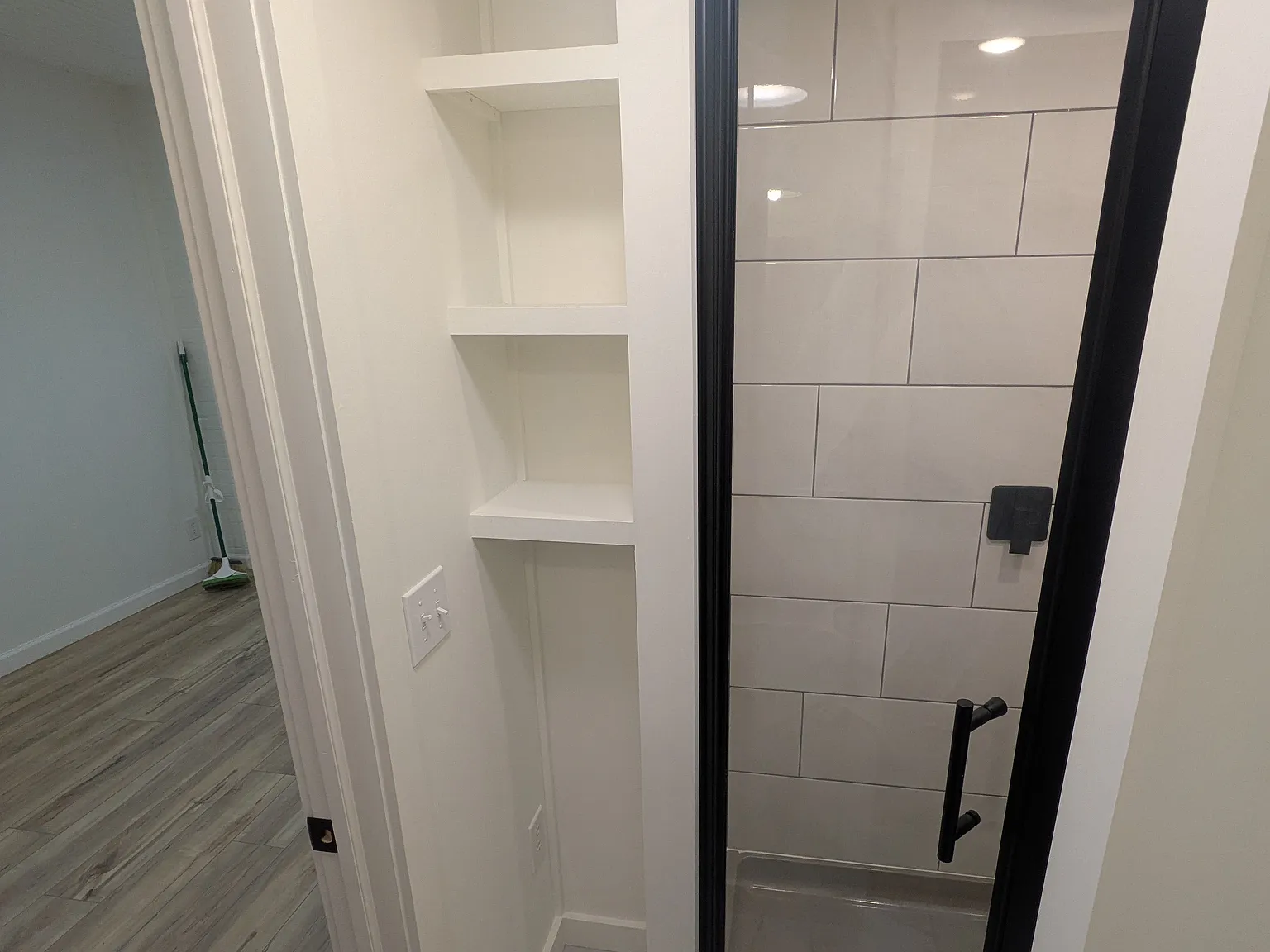 Studio, 216 sqft, $900 — Photo 3