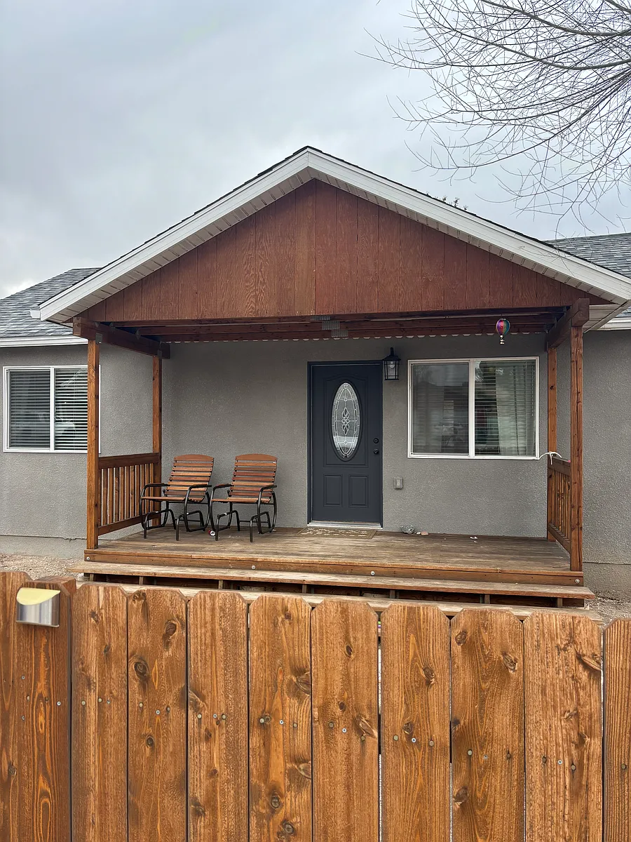 Building Photo - 711 Avenue H