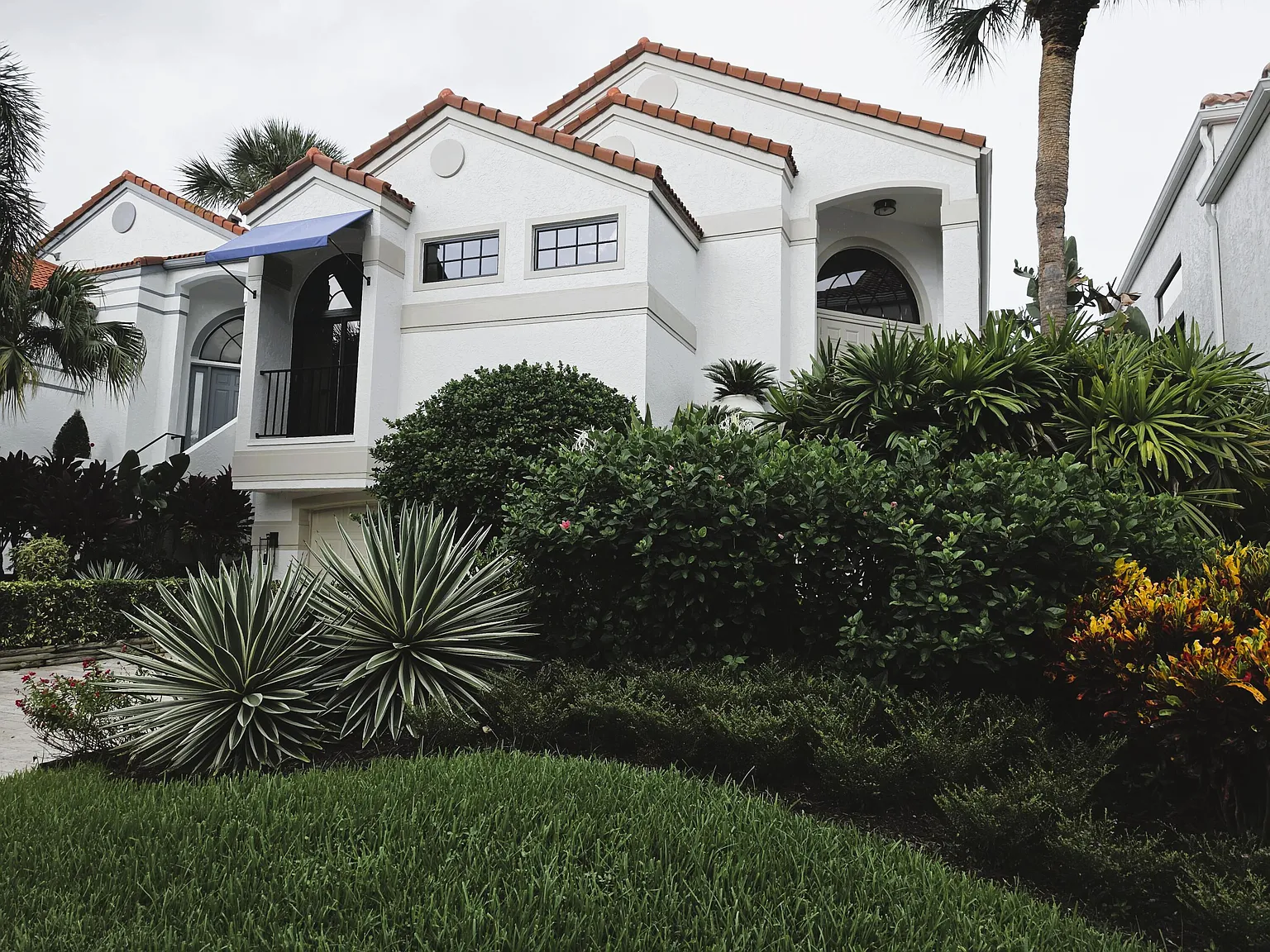 4 bed, 2.5 bath, 2759 sqft, $21,000 — Photo 3