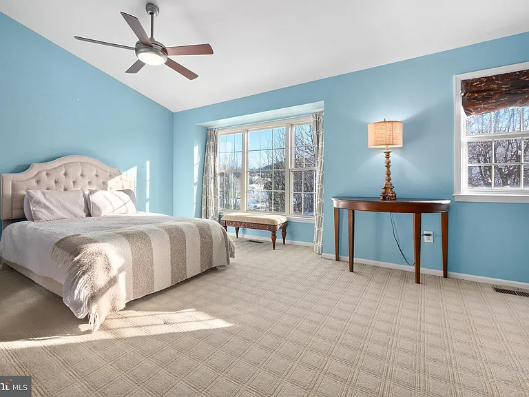 4079 Waterford Dr — Photo 13