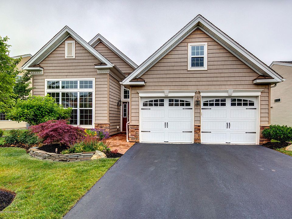1st image of 105 Campbell Ct