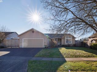 408 E Edgewood Dr, Newberg, OR 97132