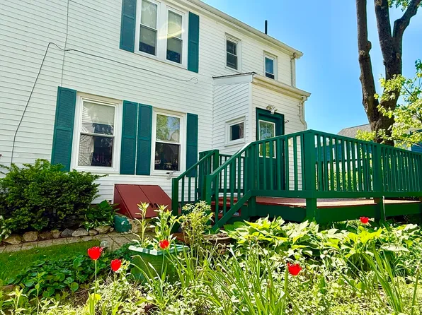 19 Kunkel Pl, Dedham, MA 02026