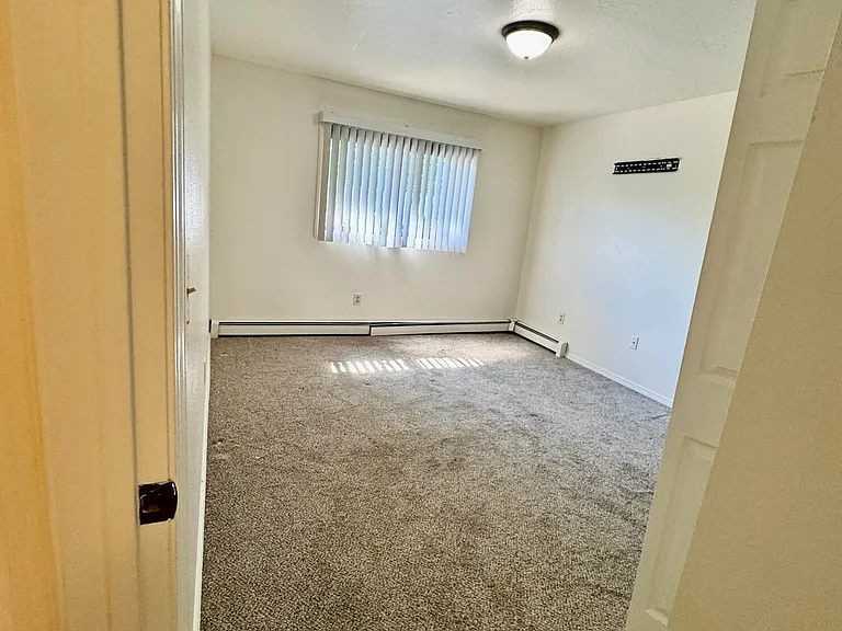 11427 Heritage Ct #9 — Photo 32