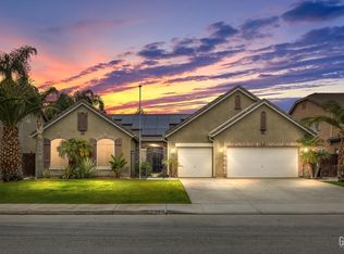 11416 Mondego Dr, Bakersfield, CA 93311