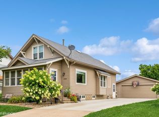 1008 Franklin St, Pella, IA 50219