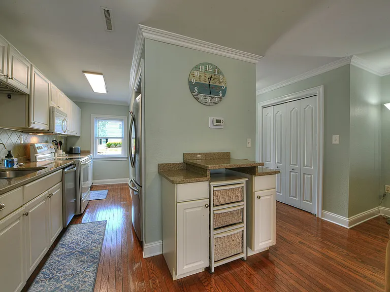 20902 South Ave #A — Photo 11