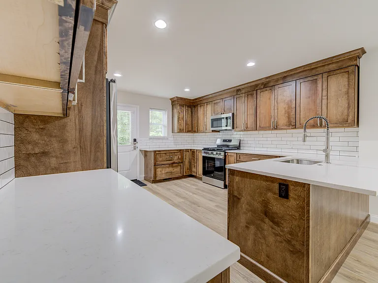 6924 Nashville Ave — Photo 10