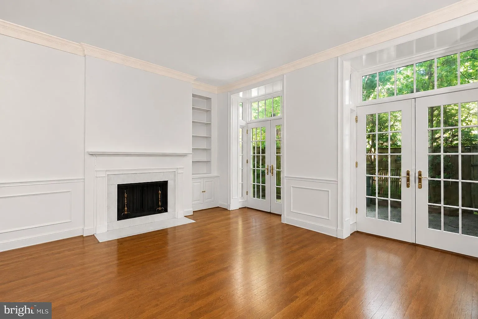 3 bed, 4.5 bath, 2020 sqft, $6,500 — Photo 2