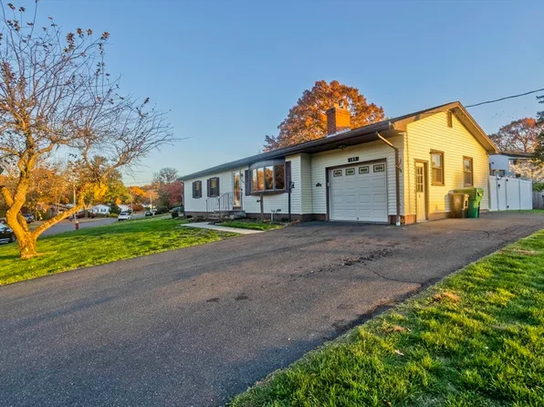 185 Fletcher Cir, Chicopee, MA 01020