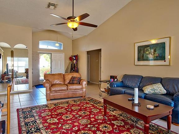 4th image of 8211 Danbury Ln
