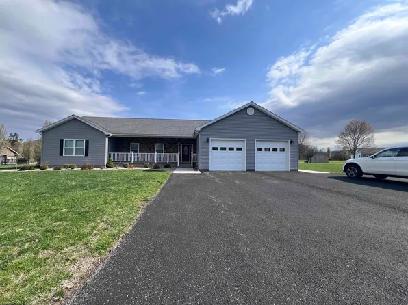 72 Bosworth Dr, Elkins, WV 26241