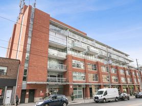 601 Kingston Rd, Toronto, ON