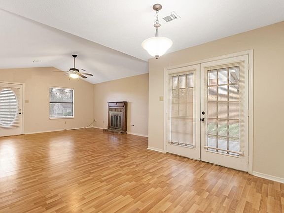 5th image of 9 Pin Oak Loop