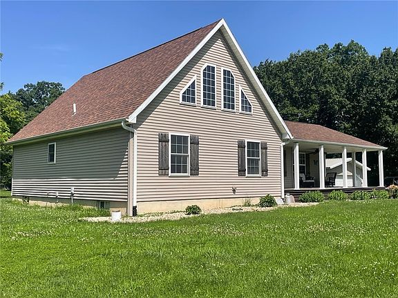 2nd image of 1625 N 1550th St