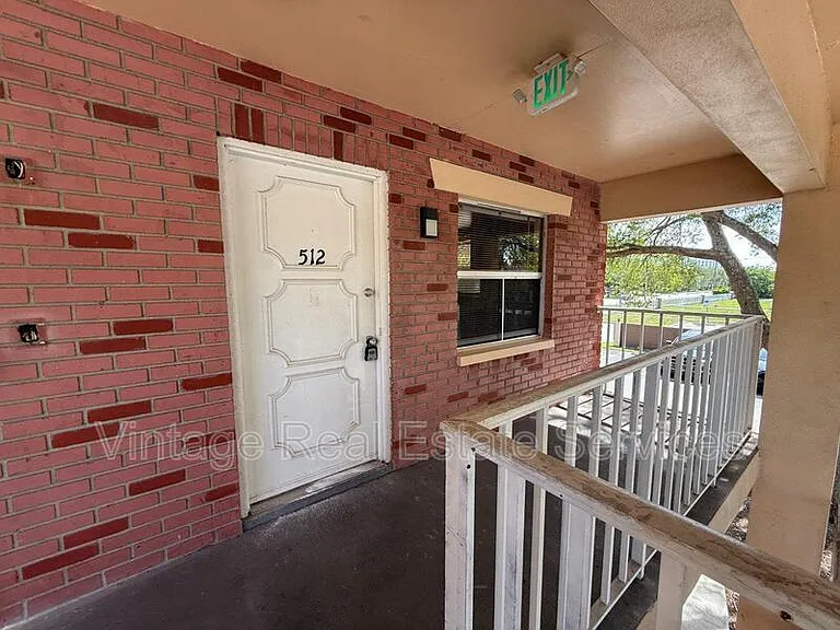 Whitehall Garden Apartments — Photo 2