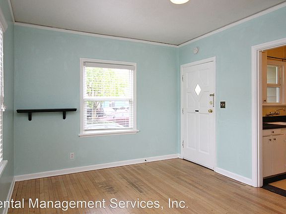 5th image of 737 NE Schuyler St #11112238
