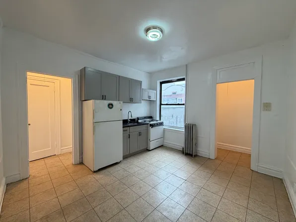 548 52nd Street image 1 of 6