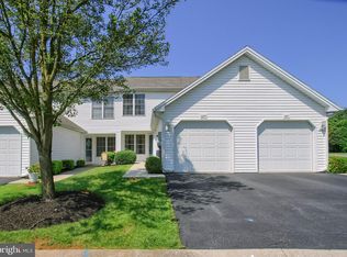 603 Canvasbach Dr #19E, Etters, PA 17319
