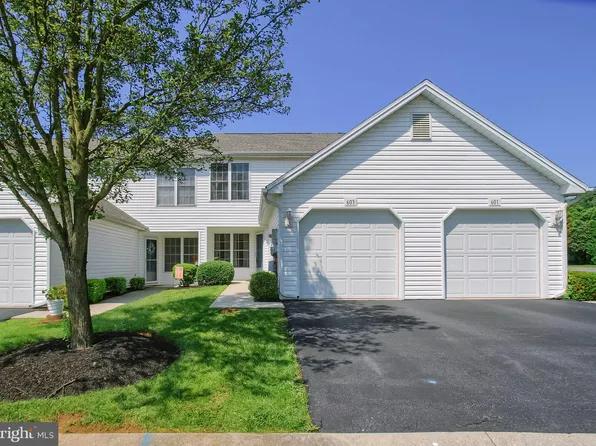 603 Canvasbach Dr #19E, Etters, PA 17319