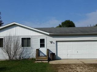 304 E Madison St, Lone Rock, WI 53556
