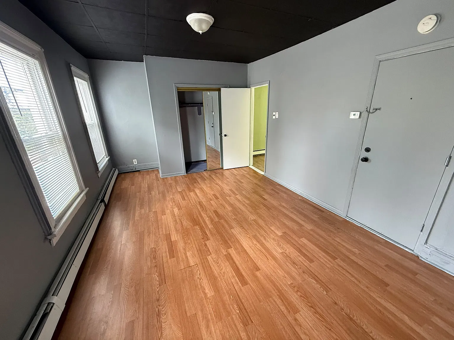 110 Linden Ave — Photo 3