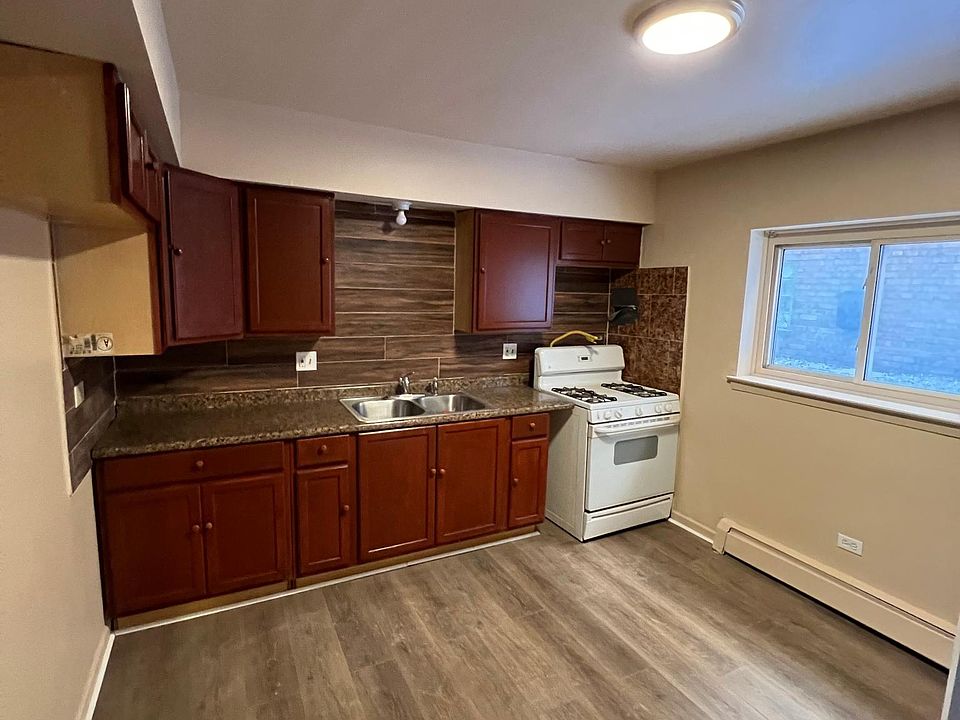1st image of 1813 S Harlem Ave #1