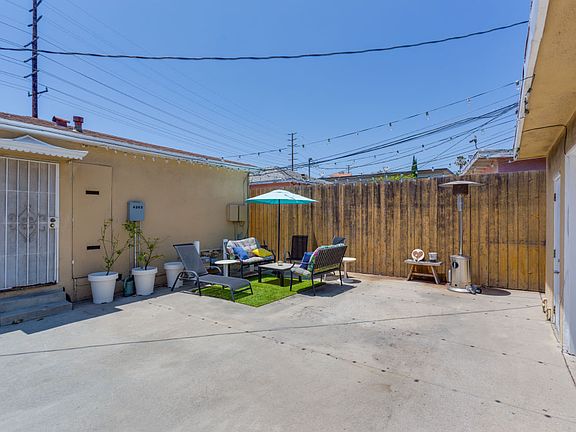 4th image of 4258 S Centinela Ave