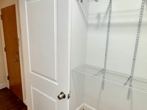 76 Beacon Avenue image 8 of 34