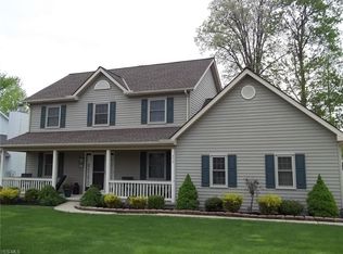 458 Brambleside Dr, Brunswick, OH 44212