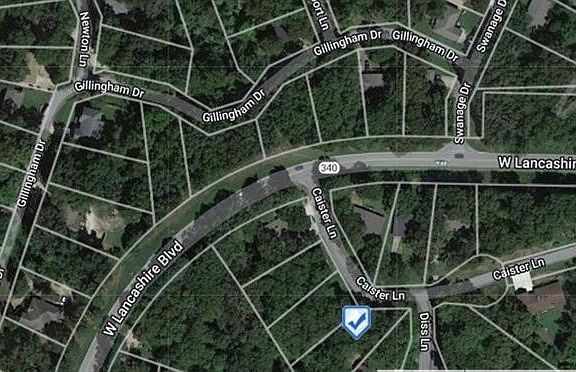 4th image of 4 Caister Ln #4