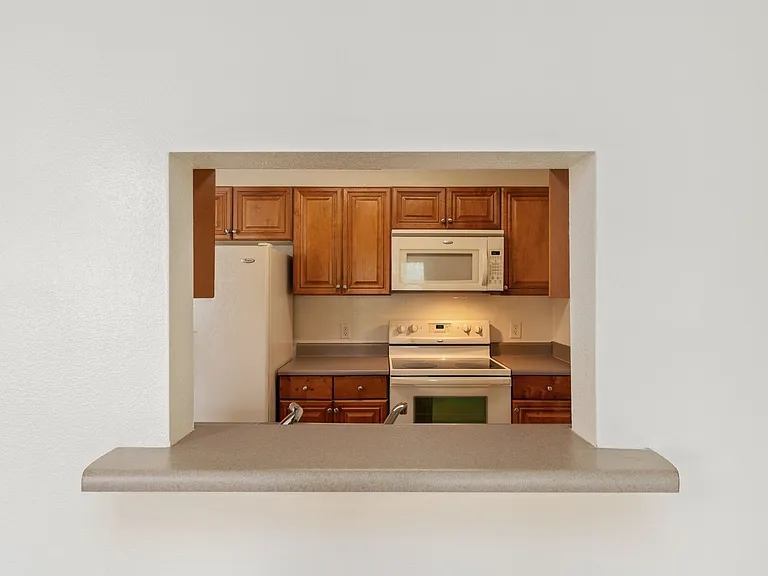 715 Majestic Dr — Photo 17