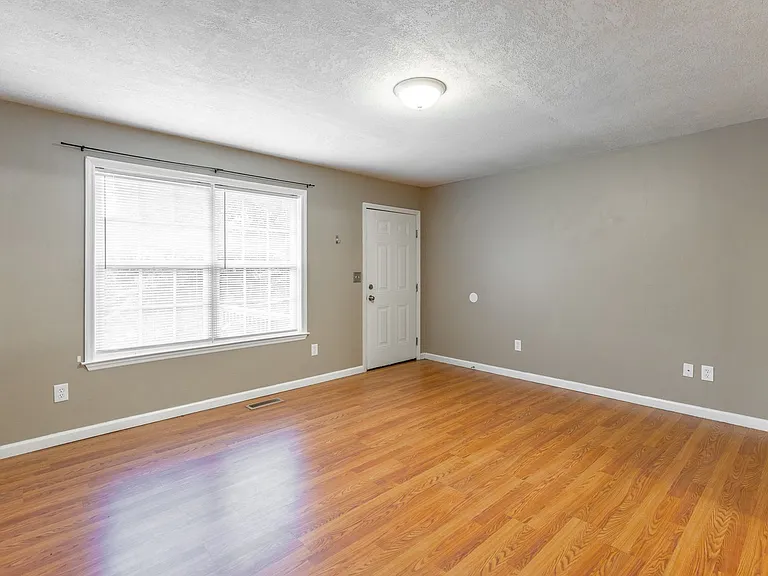 11209 Dayton Pike — Photo 3
