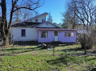 86 Center St, Hayfork, CA 96041