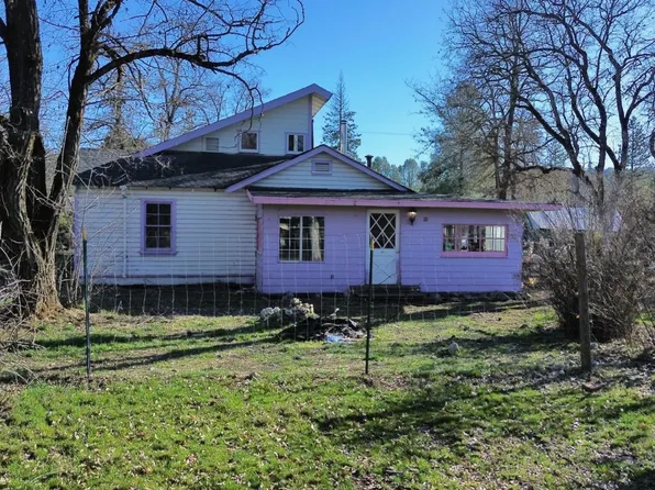 86 Center St, Hayfork, CA 96041