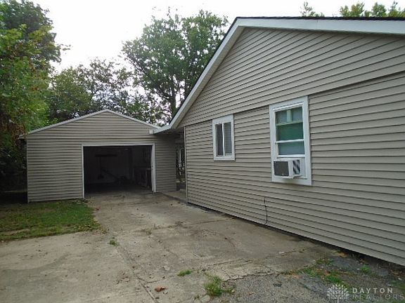 3rd image of 4110 Otis Dr