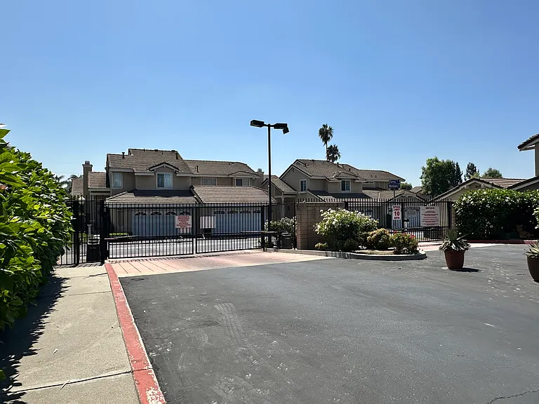 3594 Windsong St — Photo 12