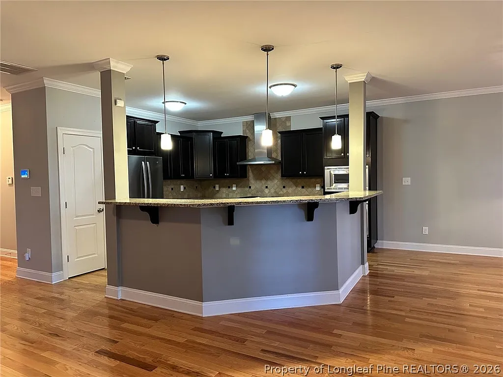 3 bed, 2.5 bath, 2283 sqft, $2,000 — Photo 4