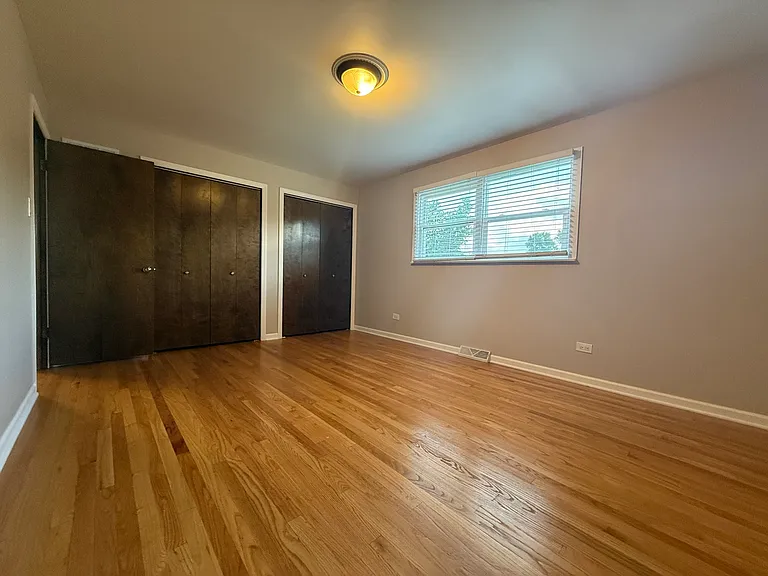 8817 W 84th St — Photo 10