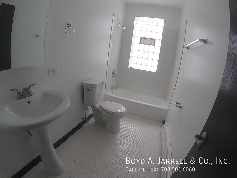 5941 S Michigan Ave #1 — Photo 2