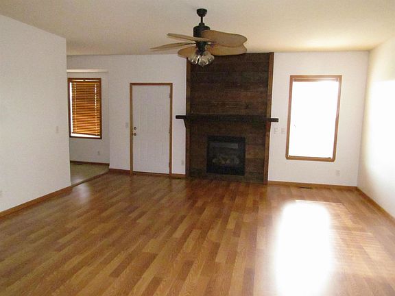 2nd image of 1905 Concord Dr