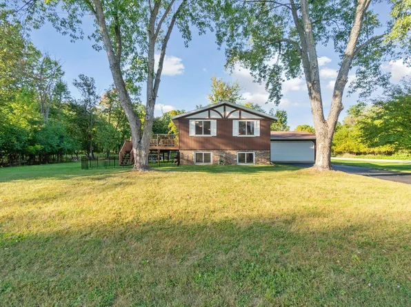 570 Sherwood Ln, Green Lake, WI 54941