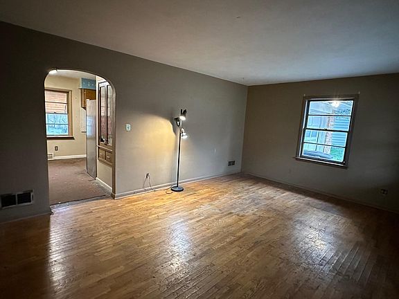 5th image of 1125 Baker Dr