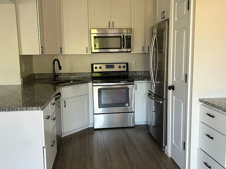 2845 Smokehouse Way — Photo 3