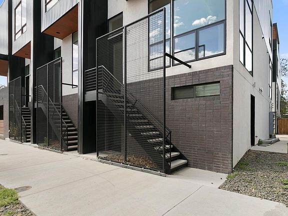 3rd image of 907 E 13th Ave